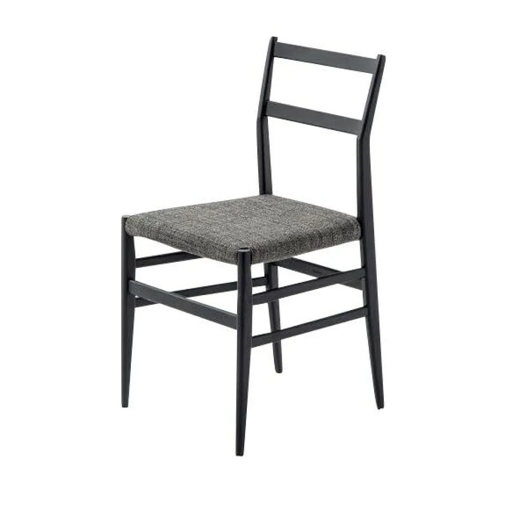 646 Leggera Stuhl mit Sitzpolster