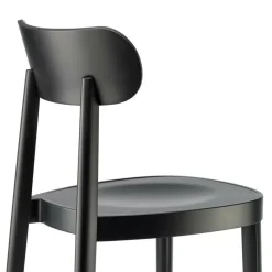 118 M Stuhl mit Muldensitz