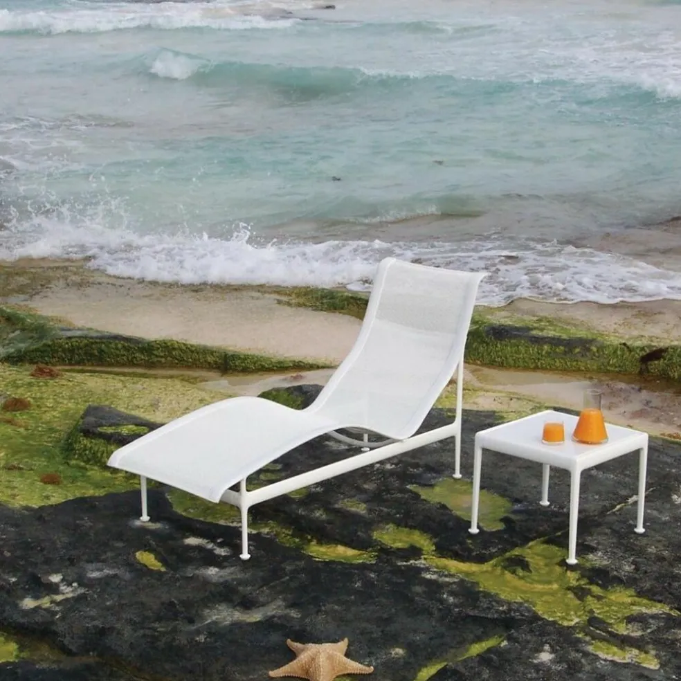 1966 Richard Schultz Gartenbeistelltisch