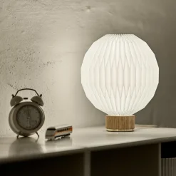 375 Tischleuchte mit Papierschirm