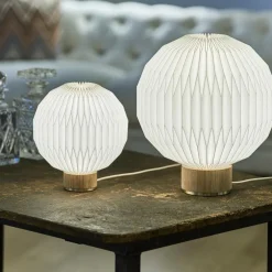 375 Tischleuchte mit Plastikschirm