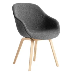 About a Chair 123 Armlehnstuhl