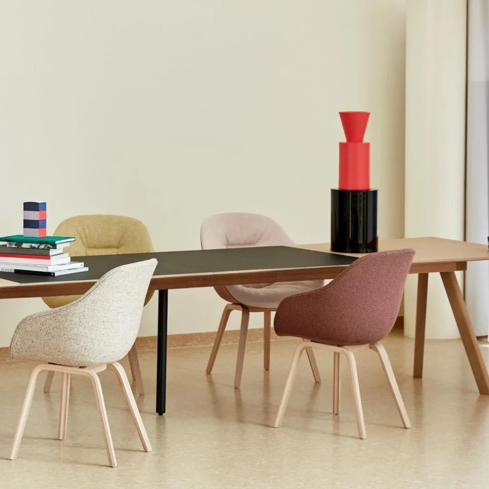 About a Chair 123 Armlehnstuhl