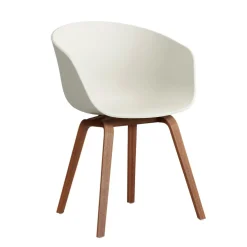 About a Chair AAC 22 2.0 Armlehnstuhl Nussbaum