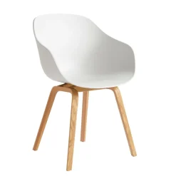 About a Chair AAC 222 2.0 Armlehnstuhl Eiche lackiert