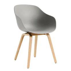 About a Chair AAC 222 2.0 Armlehnstuhl Eiche lackiert