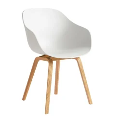 About a Chair AAC 222 2.0 Armlehnstuhl Eiche lackiert