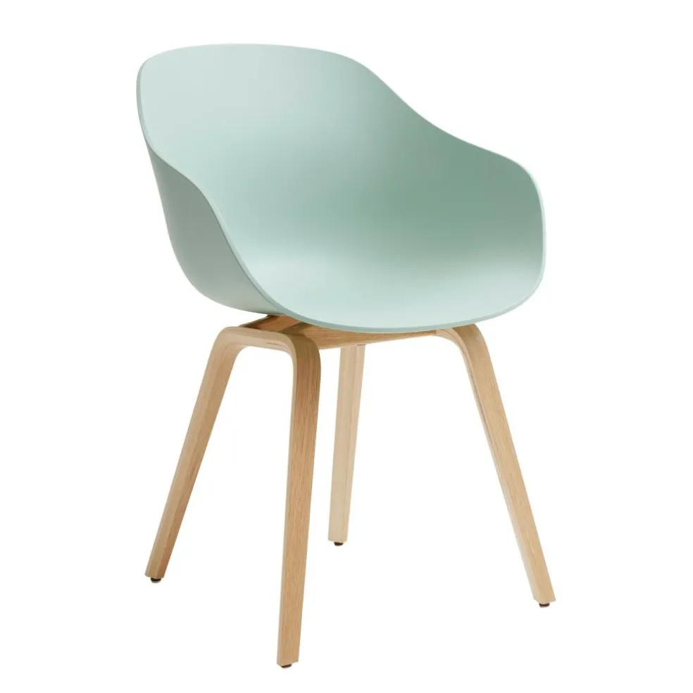 About a Chair AAC 222 2.0 Armlehnstuhl Eiche lackiert