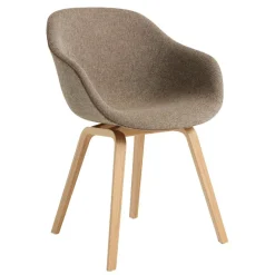 About a Chair AAC 223 Armlehnstuhl Eiche lackiert