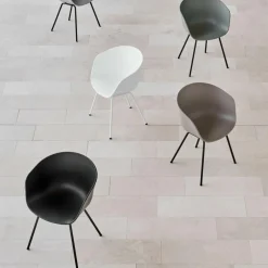 About a Chair AAC 26 Armlehnstuhl Gestell Stahl schwarz