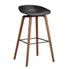 About A Stool AAS 32 2.0 Barhocker hoch Walnuss lackiert