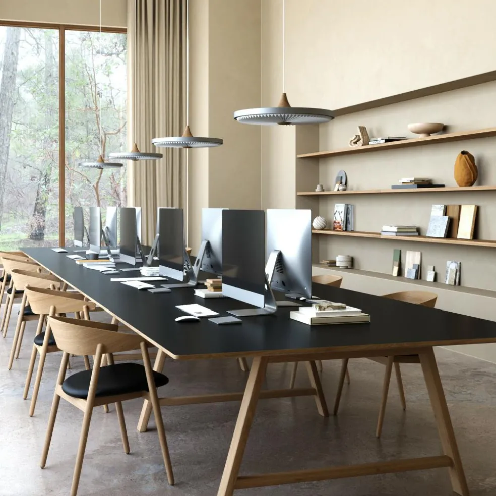 AC2 Armlehnstuhl PU-Leder Gestell Eiche