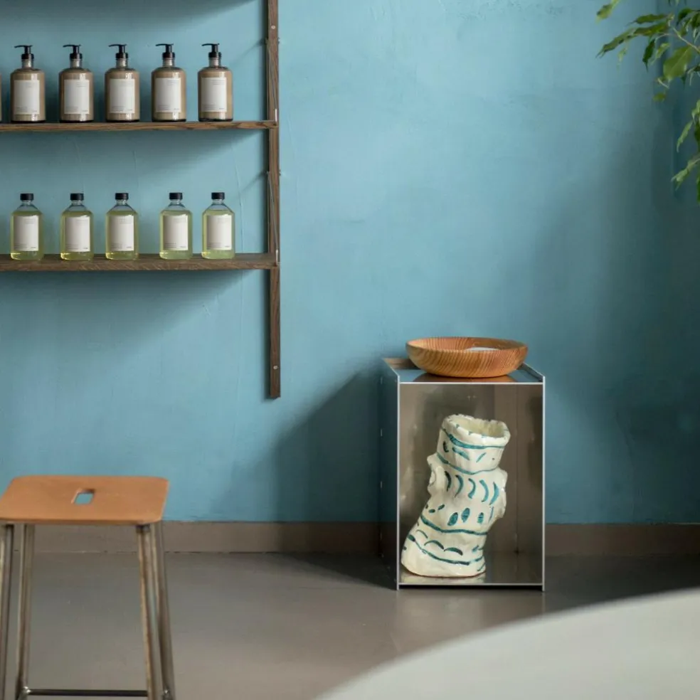 Adam Barhocker Leder