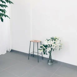 Adam Barhocker Leder