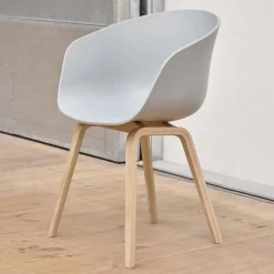 Aktionsset About a Chair 22 2.0 Armlehnstuhl + Fell