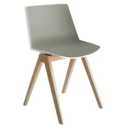 Aïku Stuhl mit Beinen aus Eiche