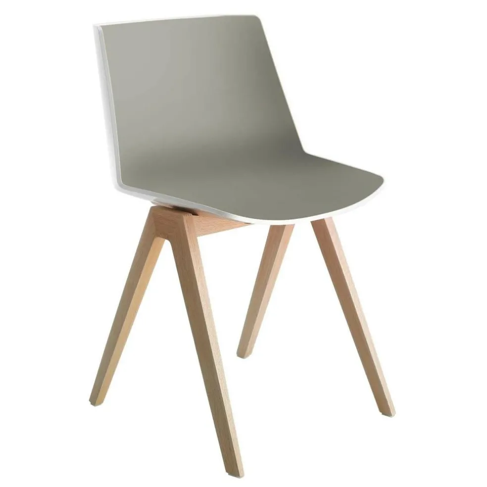 Aïku Stuhl mit Beinen aus Eiche