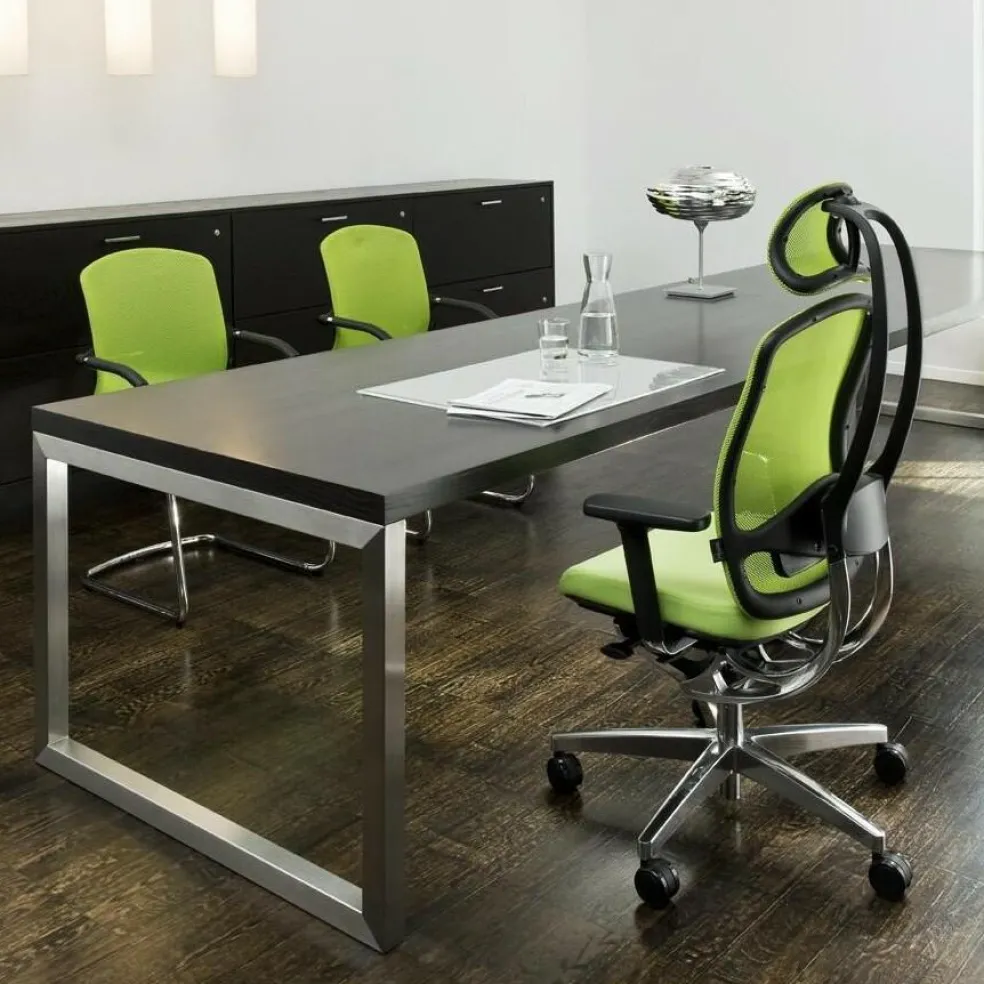 AluMedic 10 Bürostuhl