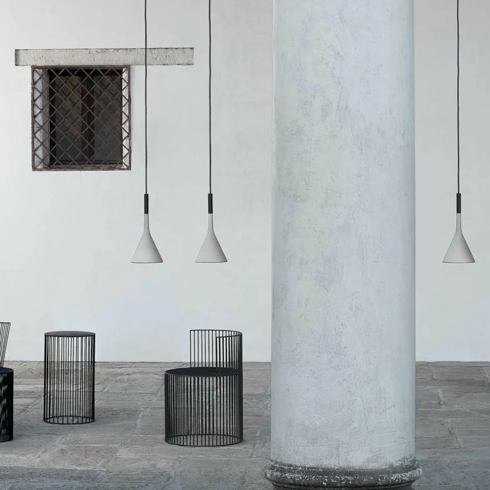 Aplomb LED Außenpendelleuchte