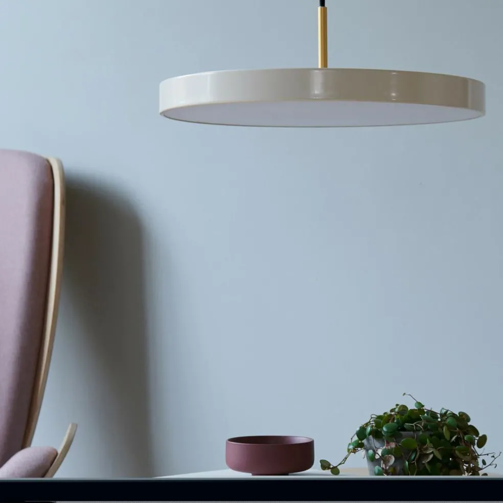 Asteria LED Pendelleuchte Messing