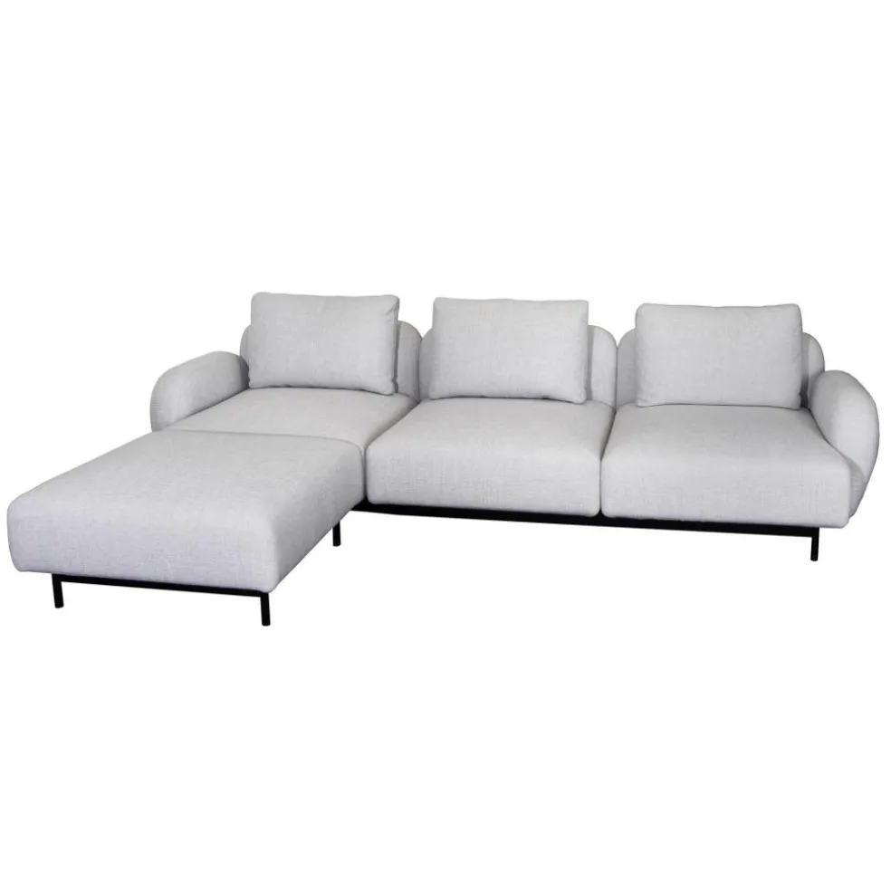 Aura 3-Sitzer Sofa mit Ottoman