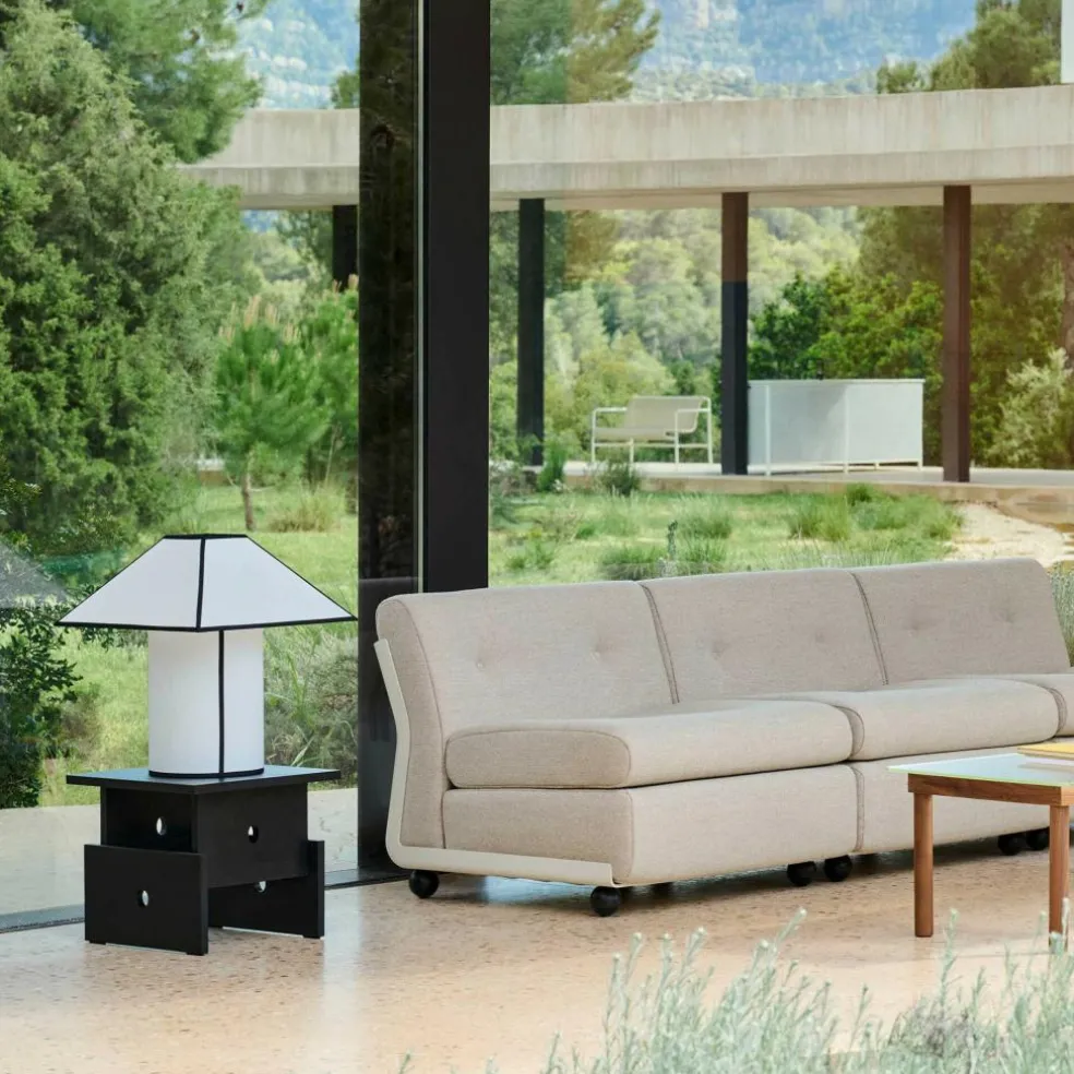 Ava Pyramid Tischleuchte