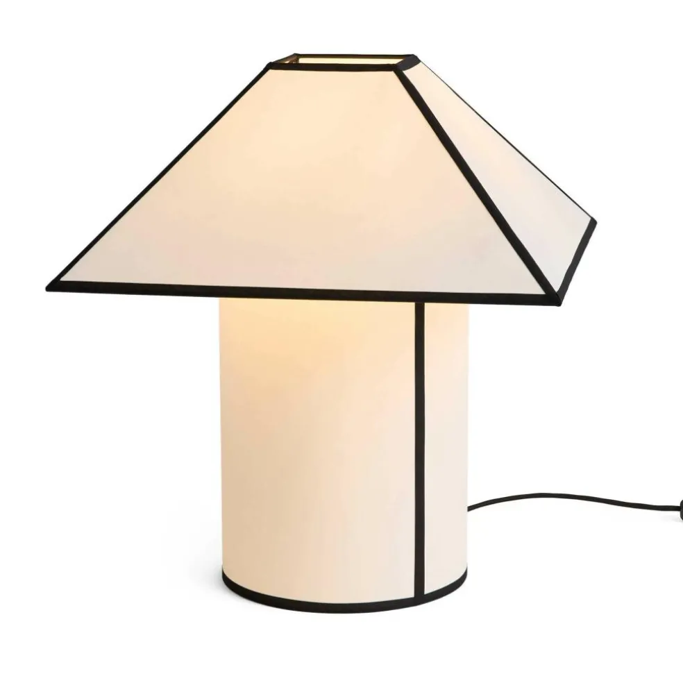 Ava Pyramid Tischleuchte