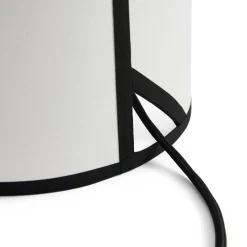 Ava Pyramid Tischleuchte