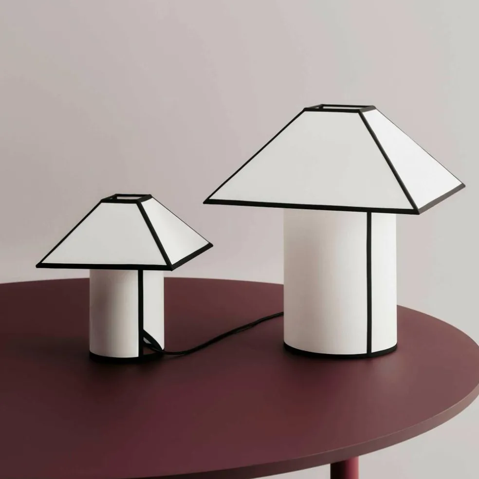 Ava Pyramid Tischleuchte