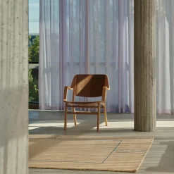 AX HM11 Lounge Chair mit Armlehnen