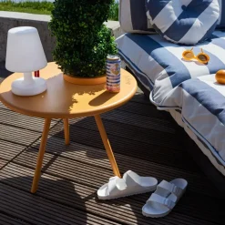 Bakkes Beistelltisch