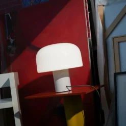 Bellhop Glass Tischleuchte