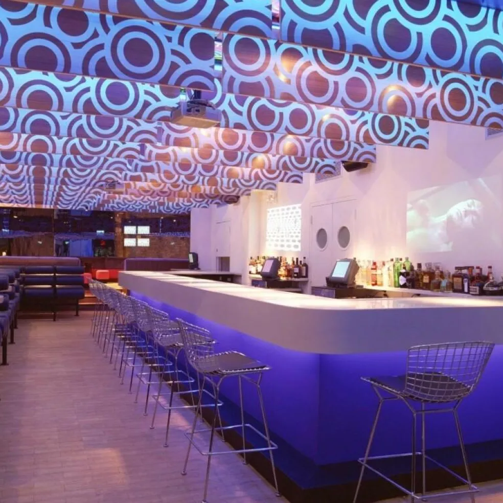 Bertoia Barstuhl 74cm mit Sitzkissen