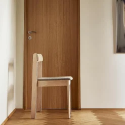 Blueprint Stuhl mit Sitzpolster