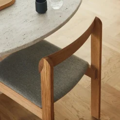 Blueprint Stuhl mit Sitzpolster