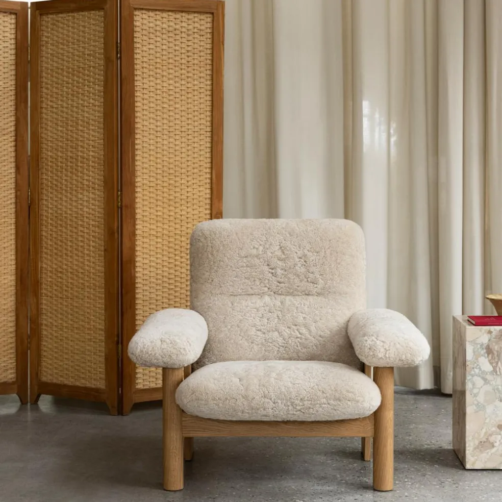 Brasilia Lounge Chair Schaffell