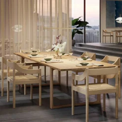 Carimate™ Armlehnstuhl Buche