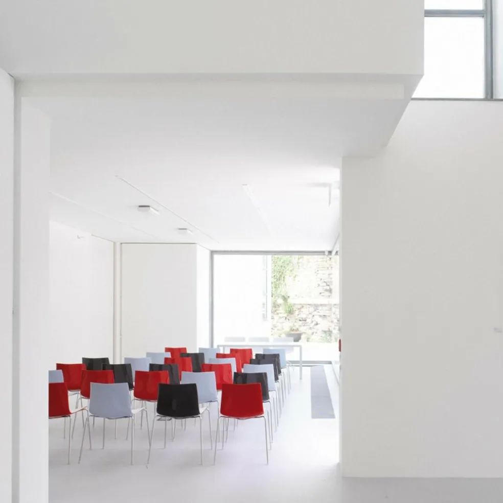 Catifa 46 0251 Stuhl zweifarbig Gestell weiß