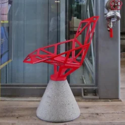 Chair One Stuhl Zementfuß