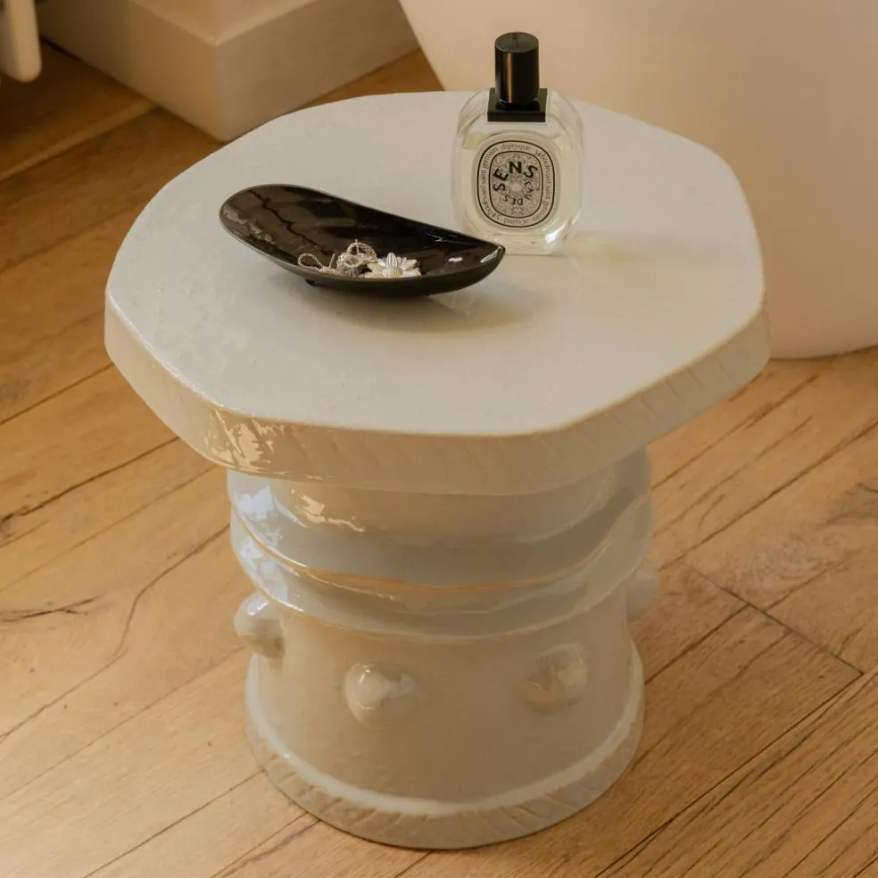 Clara 08 Beistelltisch