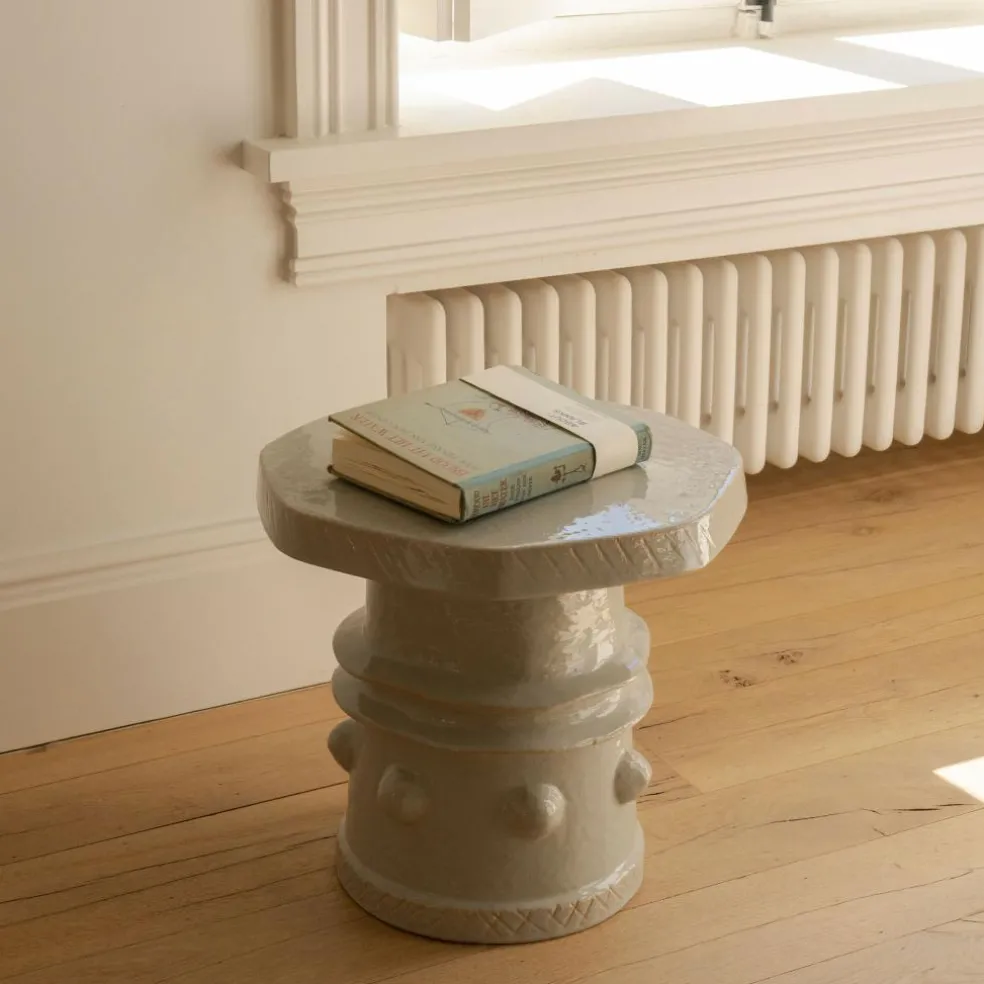 Clara 08 Beistelltisch