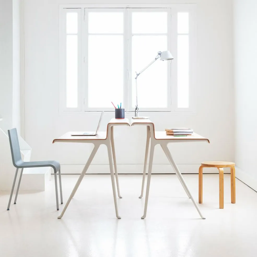 Courier Schreibtisch Gestell kreide