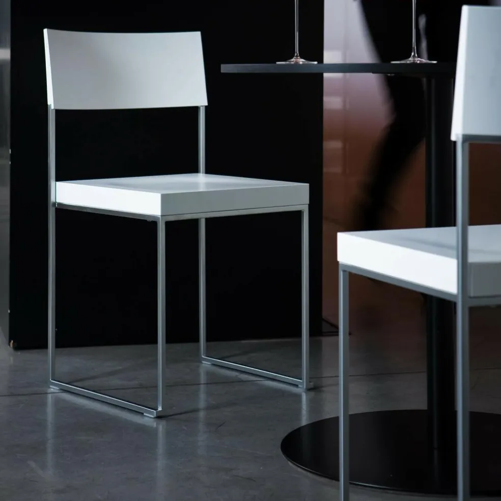 Cuba S56 Stuhl Sitzfläche Holz stapelbar