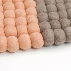 Cube Filzkugelteppich rechteckig