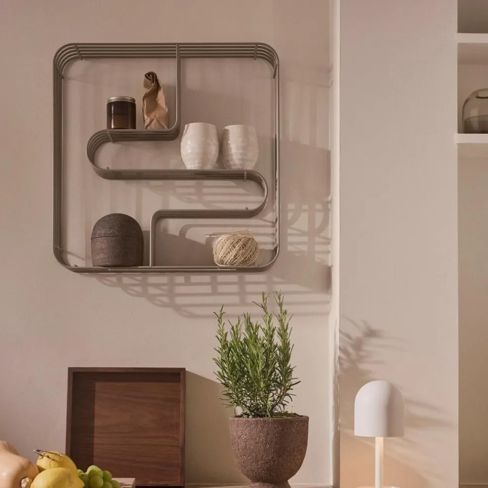 Curva Wandregal quadratisch