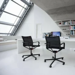 D1 Bürostuhl mit Armlehne & Rollengestell