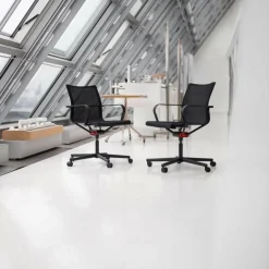 D1 Bürostuhl mit Armlehne & Rollengestell