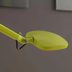 Demi Volée LED Schreibtischleuchte