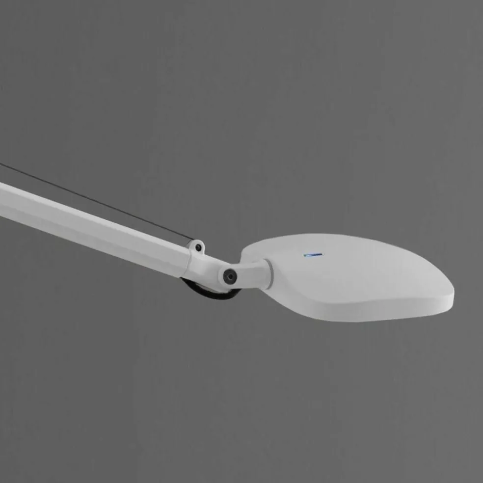 Demi Volée LED Schreibtischleuchte