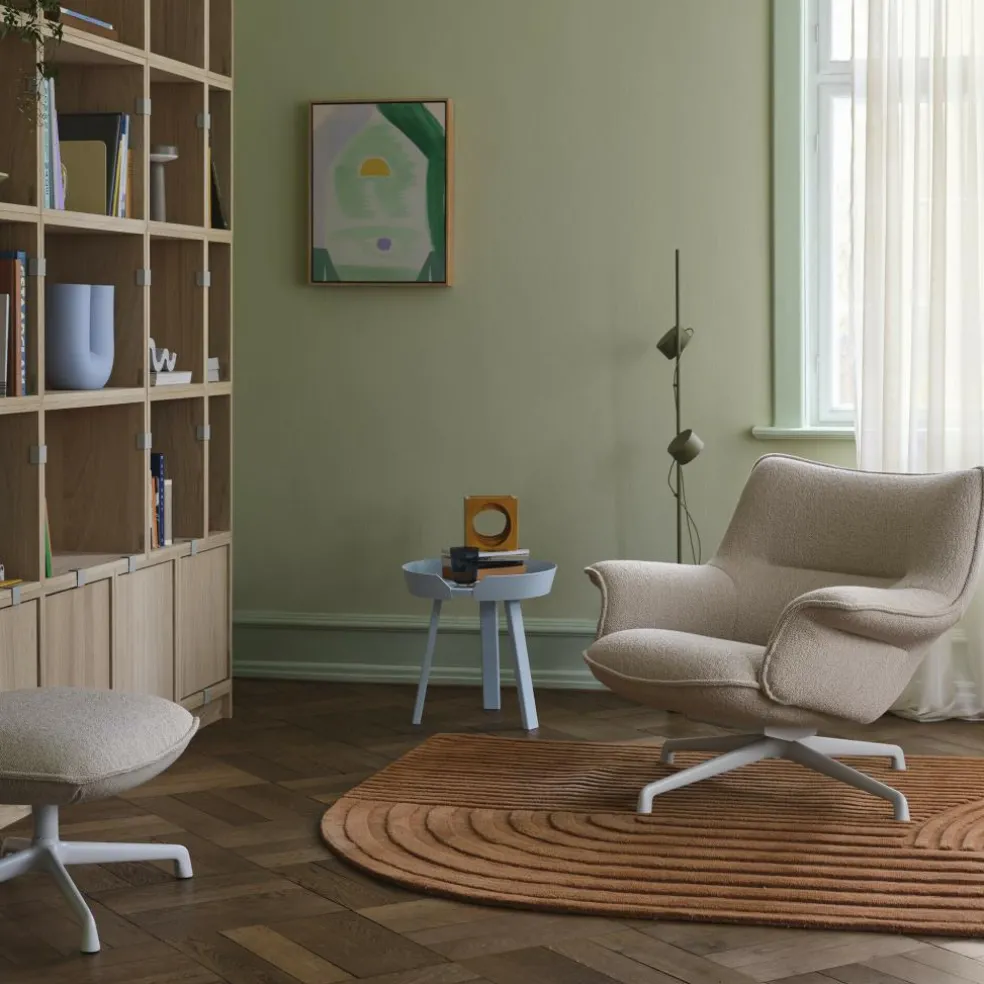 Doze Lounge Chair Low drehbar